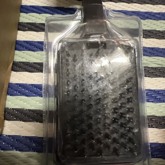 Grill Brush Black Stainless -Steel Bristles and Scrapper with Extra Brush Head - Picture 4 of 4